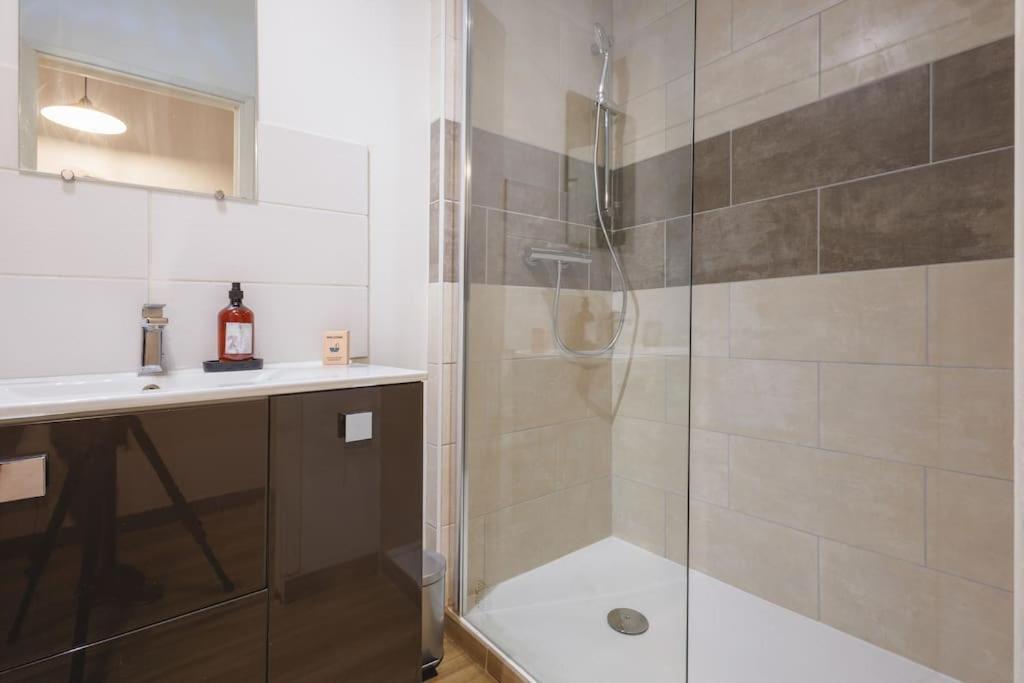 Apartmán L'Appart De La Comedie-Centre Bourg-en-Bresse Exteriér fotografie
